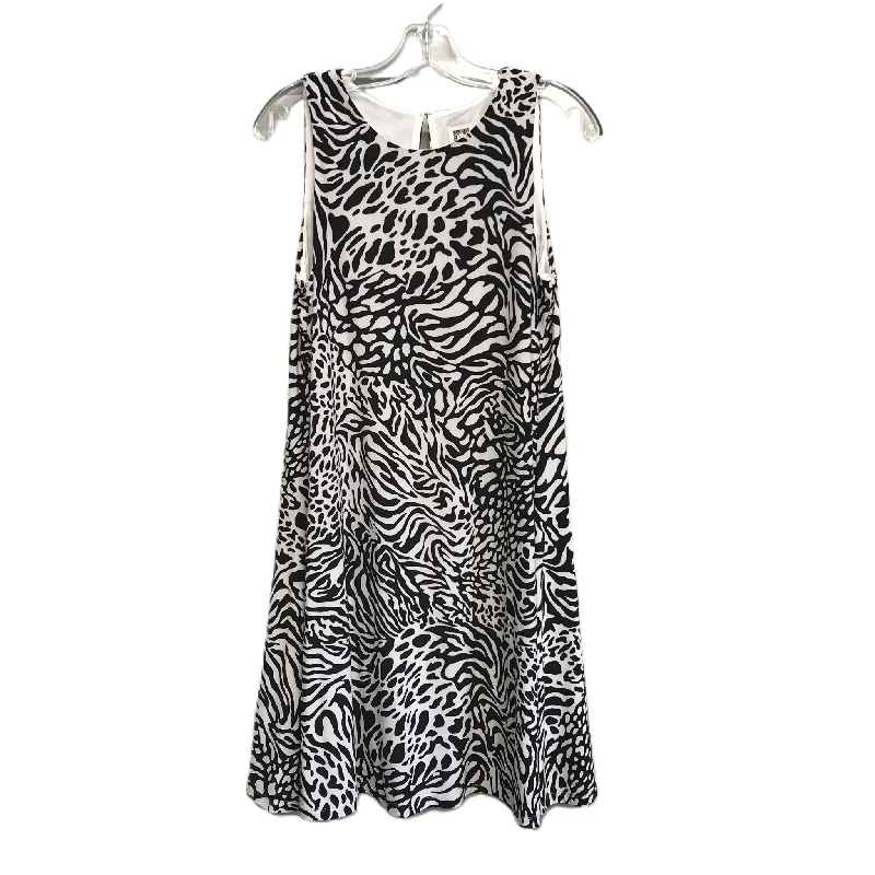 Black & White Dress Casual Short By Anne Klein, Size: M